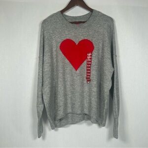 NWT Vince Camuto Light Grey Sweater with Red Heart
